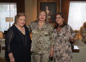 Tere Icaza Andrade, Mercy Ribas de Baquerizo y Liliana Andrade de Herrera.