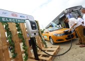 En Ecuador existen al menos 180 electrolineras. Esa sería la principal razón por el desencanto de los autos eleéctricos.