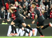 Leverkusen (Germany), 04/11/2024.- Leverkusen"s Jonas Hofmann (2nd-L) celebrates scoring the 1-0 lead during the UEFA Europa League quarter-finals, 1st leg soccer match between Bayer 04 Leverkusen and West Ham United FC, in Leverkusen, Germany, 11 April 2024. (Germany) EFE/EPA/CHRISTOPHER NEUNDORF