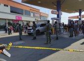 En una gasolinera de Manta fue asesinado un hombre.