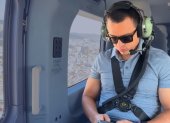 Durante la entrevista concedida a SBS, Australia, Noboa realizó un recorrido en helicóptero con el equipo de prensa.