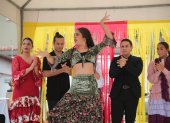 Los asisatentes disfrutar de un tablao flamenco a cargo de la Academia Mambra Flamenco y coreografía de Ayeh Pino, el cantaor Alexis ‘El Menderi’, de Gye Flamenca, y el saxofón de Robert Bosch.