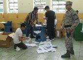 Inicia el conteo de las votaciones de la Consulta Popular.