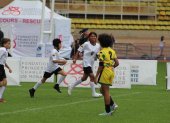 La selección ecuatoriana estuvo conformada por 11 niños y una niña, Leslie Sangucho (c).