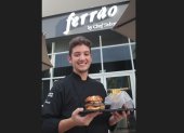 Ferrao tiene como plato destacado a las prime burger y a la coctelería de autor.