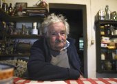 José Mujica anunció este lunes en una rueda de prensa que tiene un tumor en el esófago.
