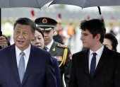 Xi Jinping, presidente de China, fue recibido por el primer ministro francés, Gabriel Attal, a su arribo a París.