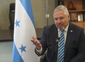 El canciller hondureño, Enrique Reina, durante una entrevista con EFE, este lunes 13 de mayo en Madrid,