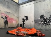 Varias obras del artista Bansky, este 15 de mayo de 2024 en el museo de Banksy, en Nueva York