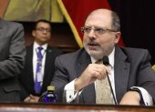 El presidente de la Asamblea, Henry Kronfle, dijo que ha faltado 17 veces en el Legislativo.