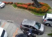 El asalto quedó registrado en cámaras de seguridad