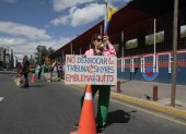 El derrocamiento de la histórica Tribuna de los Shyris en Quito empezó el lunes.