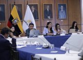 La Comisión de Gobiernos Autónomos aprobó una moción para condenar la inasistencia de los ministros.