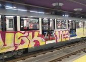 La empresa Metro de Quito confirmó la vandalización de la unidad.