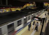 La unidad del metro vandalizada está fuera de operación. Se desconoce cuánto demorará limpiarla.