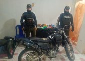 La policía encontró una moto que fue robada en Manta