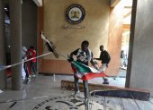 Nairobi. Manifestantes causan daños en el edificio del Parlamento.