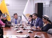 El presidente de la comisión ocasional, Jaime Moreno anunció que la sesión continuará el próximo viernes, con otras autoridades y actores del sector salud.