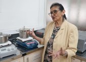 Jenny Ruales ha analizado la contaminación de metales tóxicos en productos de consumo masivo