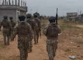 Efectivos militares realizaron operativos en el sector Finca Delia en Durán.