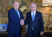 El candidato presidencial republicano Donald Trump ha recibido este viernes en su casa vacacional de Mar-a-Lago, en Florida, al primer ministro de Israel, Benjamin Netanyahu.