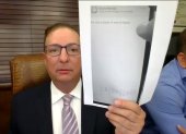 Richard Diaz, abogado de Xavier Jordán, presenta los supuestos chats entre Ronny Aleaga y la fiscal Diana Salazar