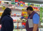 Técnicos de la entidad recorren supermercados y distribuidoras.
