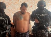Allanamiento. En la ciudad de Quito se desarrolló un allanamiento para capturar a alias "trompudo Guillo".