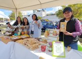 Jornada. Emprendedoras dan a conocer sus marcas en las ferias.