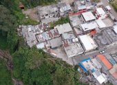 Construir edificaciones al filo de las quebradas representa riesgos para los residentes