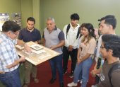 Maquetas. Propuestas arquitectónicas de hospitales urbanos son expuestos en la Universidad de Guayaquil.