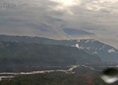 El volcán Sangay ha emitido material incandescente, ceniza y gases en las últimas horas.