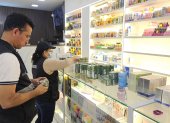 Se decomisó varios cosméticos como cremas.