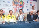 Medallistas olímpicos y Jorge Delgado en rueda de prensa desde Guayaquil.