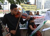 Con música, así protestan los estudiantes del Conservatorio que lleva siete años desatendido.