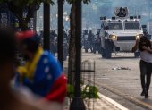 Caracas. Manifestantes en el enfrentamientos entre opositores y miembros de la Guardia Nacional Bolivariana.