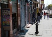 Comercio. Tras el ataque armado varios locales comerciales no abrieron sus puertas, los vecinos comentaban el hecho con temor y otros prefirieron no dar detalles.