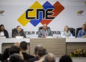 Los integrantes del Consejo Nacional Electoral (CNE) de Venezuela durante una sesión del organismo.