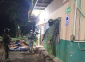 Los trabajadores de la mina fueron sometidos por el personal militar