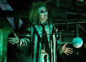 Michael Keaton como Beetlejuice.