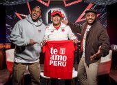 Roberto Palacios (c) se desempeña como embajador de la Federación Peruana de Fútbol.