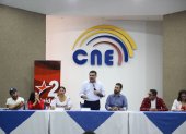 Unidad Popular entregó los formularios de la inscripción de su candidatura en el CNE.
