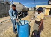En La Merced, el agua potable fue entregada en tanqueros, tras la suspensión del servicio.