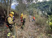 El incendio está activo en el cerro Ilaló, en el sector de Toglla, en Tumbaco.