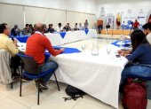 Representantes de diversos colectivos dialogaron con Pabel Muñoz.