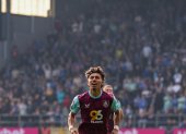 Jeremy Sarmiento destacó en el triunfo de Burnley.
