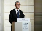 El secretario general del Palacio del Elíseo, Alexis Kohler, anuncia la lista de ministros recién nombrados para el nuevo gobierno francés.