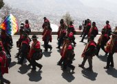 Indígenas pertenecientes a los "Ponchos Rojos" participan en una protesta este miércoles en La Paz (Bolivia).