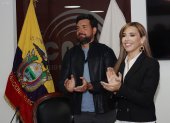 Topic junto a su compañera de fórmula Mishelle Calvache.