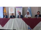 Programa Ade empoderamiento de niñas alianza de los clubes de Guayaquil y la universidad católica de Guayaquil.